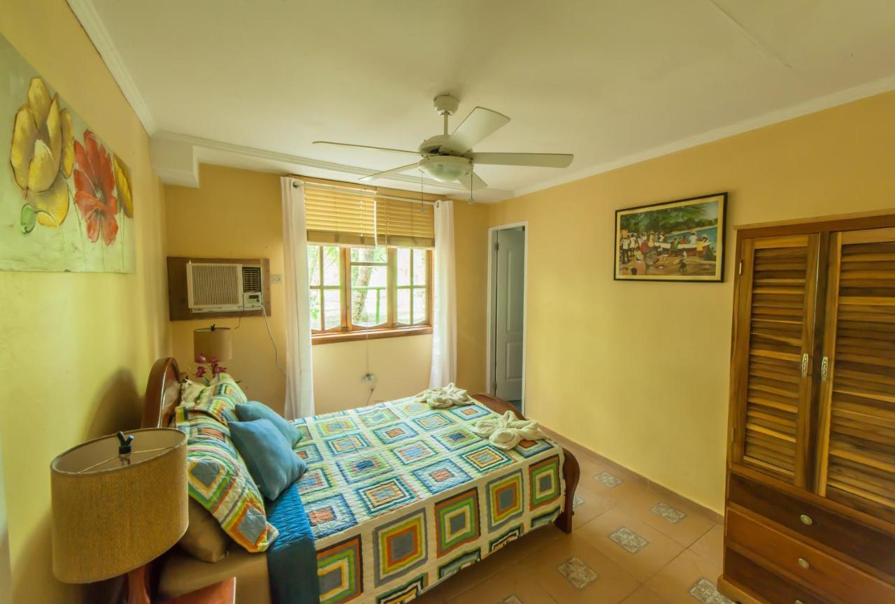 Hotel Tierra Verde Bed And Breakfast Bocas del Toro Exterior foto